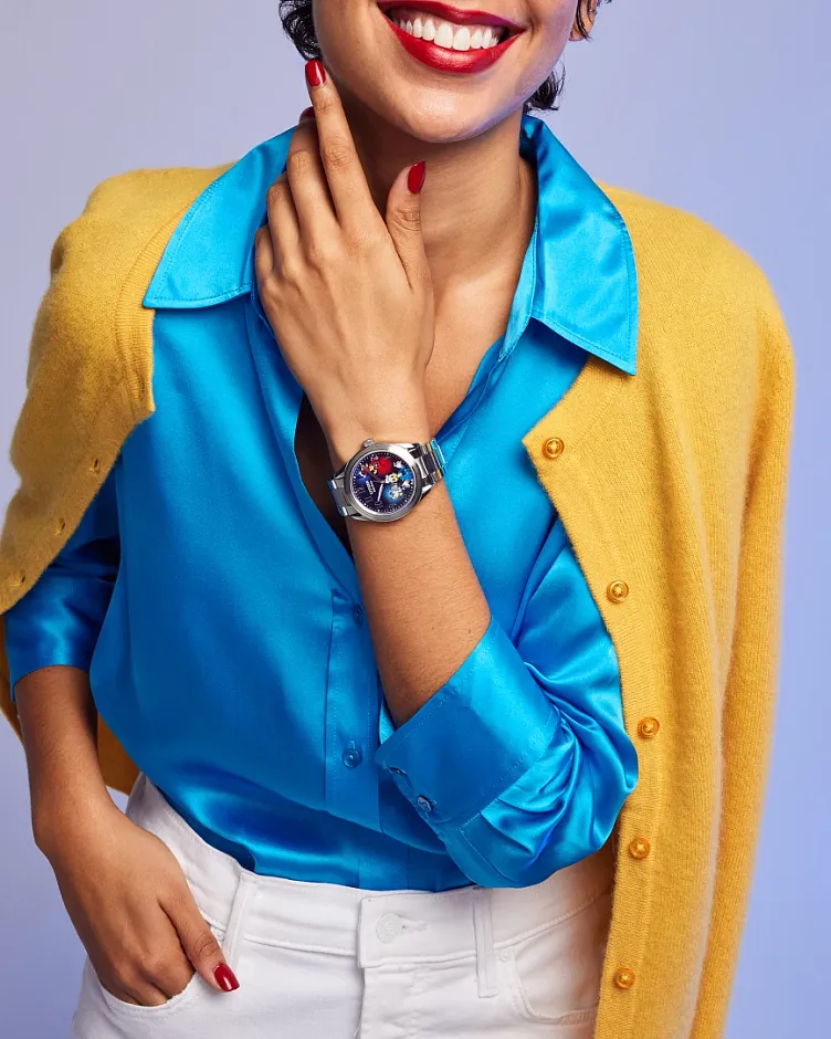 Feisty Donald Duck 90th Anniversary Blue Dial Stainless Steel Feisty Donald Duck 90th Anniversary Blue Dial Stainless Steel